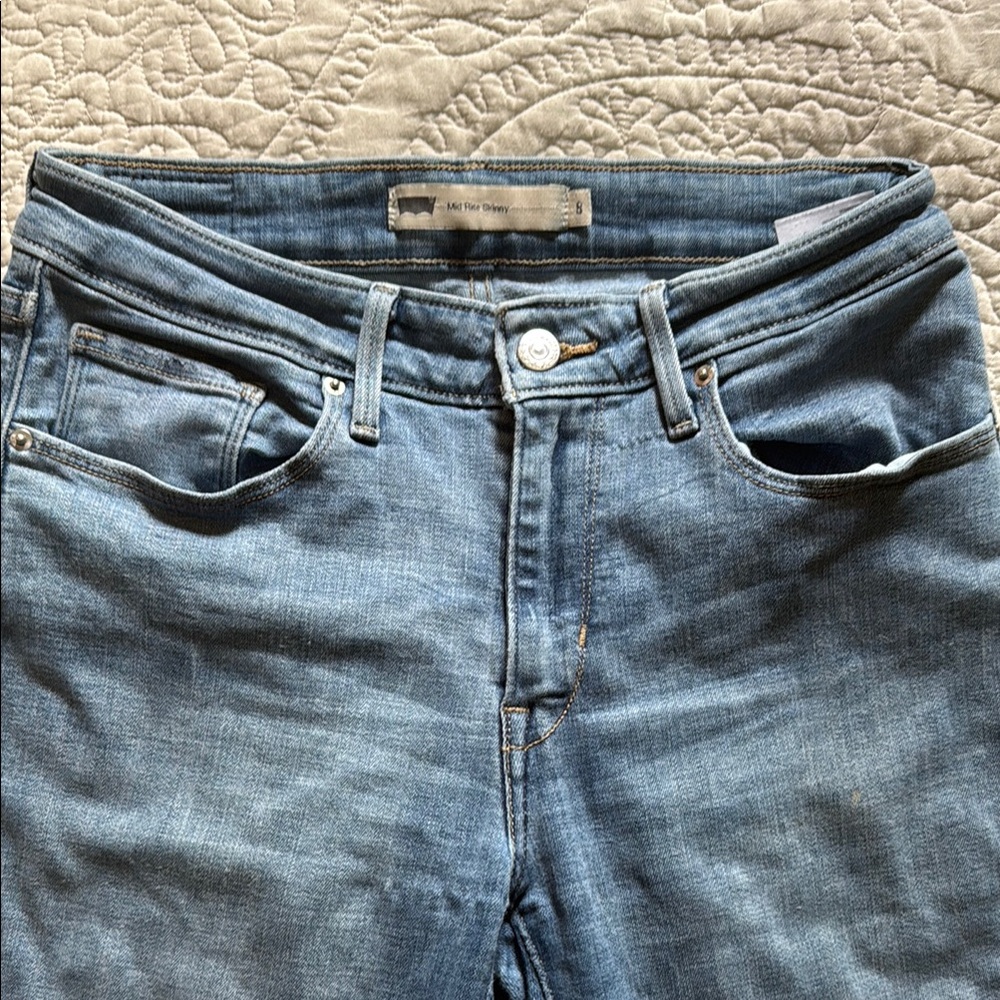 Levi's Blue High Rise Jeans Classic Style